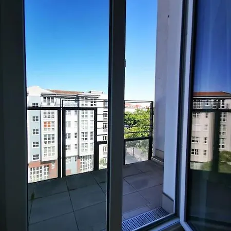 Sc 07 By Rockchair L Superhost Status L 2,5 Bedrooms Boxspringbeds Balcony Elevator Welcomes You! * Berlin