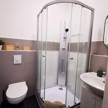 Apartment Sc 07 By Rockchair L Superhost Status L 2,5 Bedrooms Boxspringbeds Balcony Elevator Welcomes You!