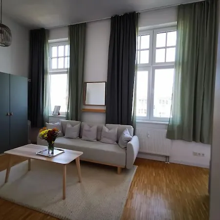 Sc 07 By Rockchair L Superhost Status L 2,5 Bedrooms Boxspringbeds Balcony Elevator Welcomes You! * Berlin