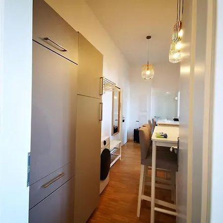 Apartment Sc 07 By Rockchair L Superhost Status L 2,5 Bedrooms Boxspringbeds Balcony Elevator Welcomes You!