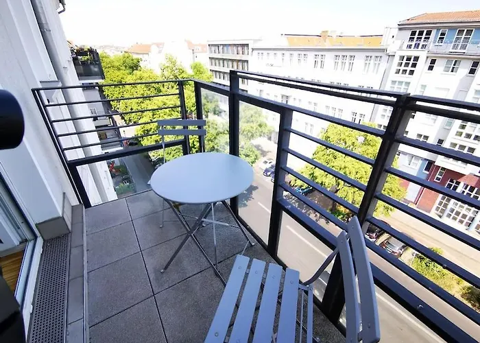 Sc 07 By Rockchair L Superhost Status L 2,5 Bedrooms Boxspringbeds Balcony Elevator Welcomes You! Берлин