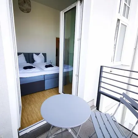 Sc 07 By Rockchair L Superhost Status L 2,5 Bedrooms Boxspringbeds Balcony Elevator Welcomes You! * Берлин