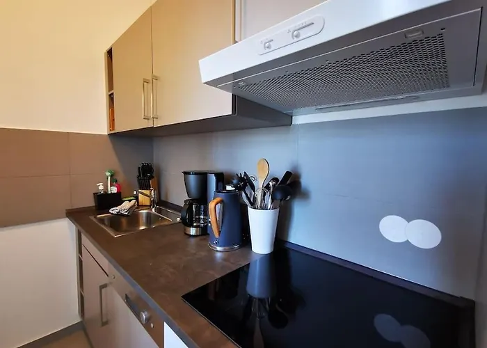 Sc 07 By Rockchair L Superhost Status L 2,5 Bedrooms Boxspringbeds Balcony Elevator Welcomes You! * Berlín