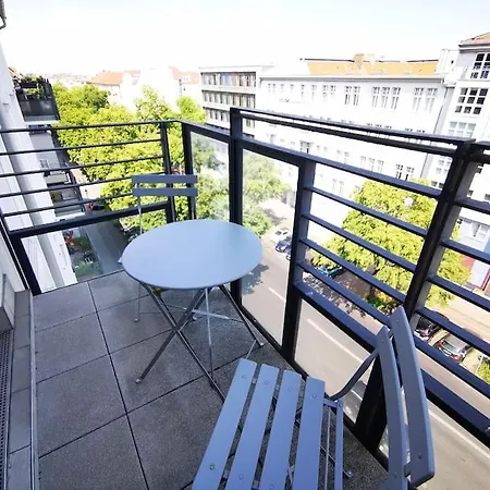 Sc 07 By Rockchair L Superhost Status L 2,5 Bedrooms Boxspringbeds Balcony Elevator Welcomes You! Berlin